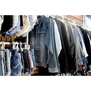 C's Flashback @ GLEBE MARKET  ~ Vintage Clothing & Accessories ~